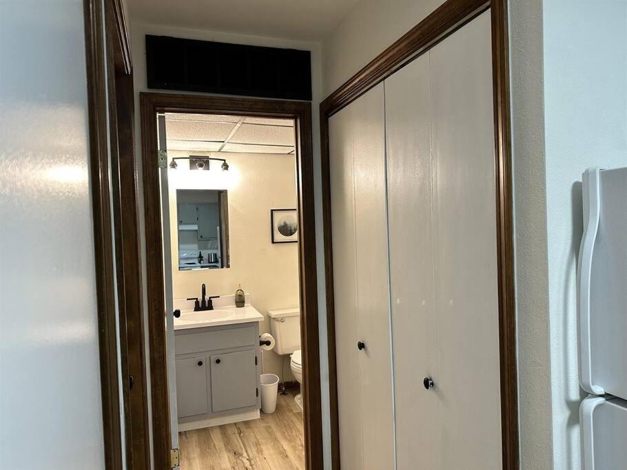 Capital Suite On 6Th Street - King Bed / Downtown! Спрингфилд Экстерьер фото