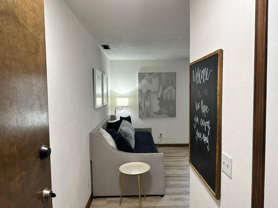 Capital Suite On 6Th Street - King Bed / Downtown! Спрингфилд Экстерьер фото