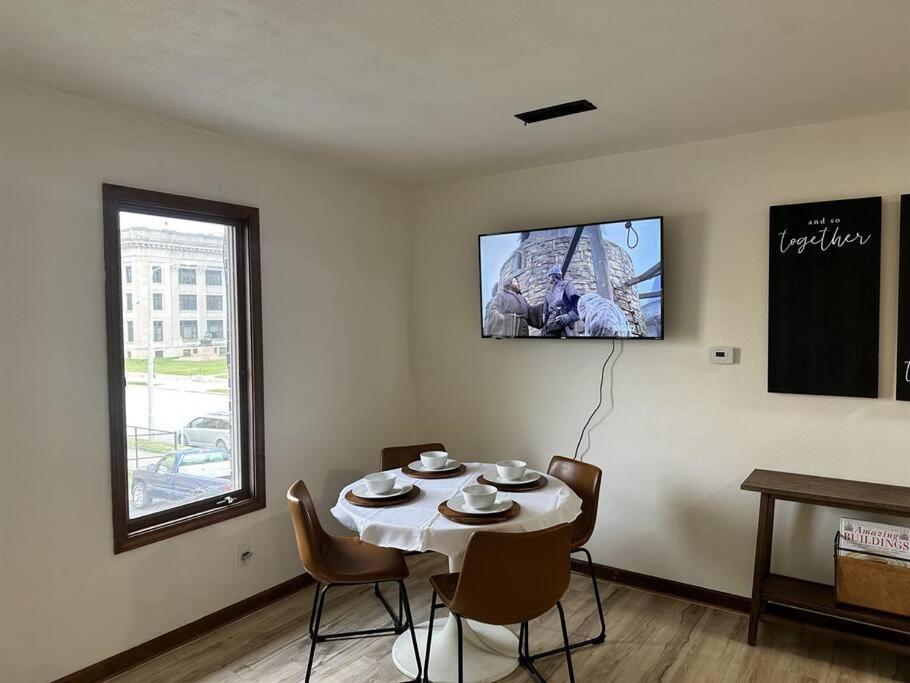 Capital Suite On 6Th Street - King Bed / Downtown! Спрингфилд Экстерьер фото