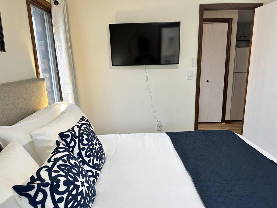Capital Suite On 6Th Street - King Bed / Downtown! Спрингфилд Экстерьер фото